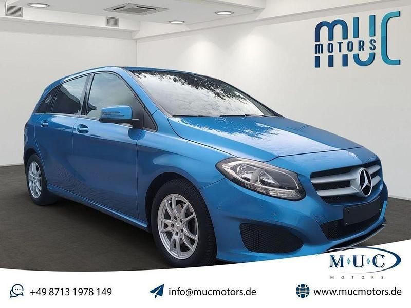 Suedseeblau metalliclack Gebraucht 2017 Mercedes B220 Van / Kleinbus | 17.390 € (Fairer Preis) - Bild 1/4