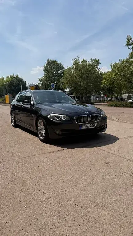 Gebraucht BMW 525 204 PS (150 kW) 2010 Grau Kombi