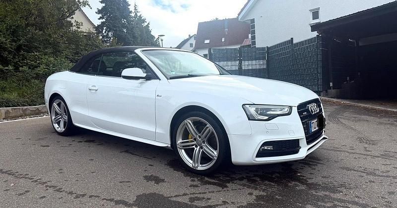 Weiß Gebraucht 2011 Audi A5 Cabriolet S-Line Cabrio | 9.999 € (Fairer Preis) - Bild 1/4