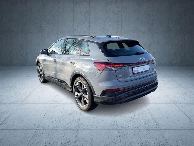 Gebraucht Audi Q4 e-tron S-Line 150 kW (204 PS) 2022 Kieselgrau SUV