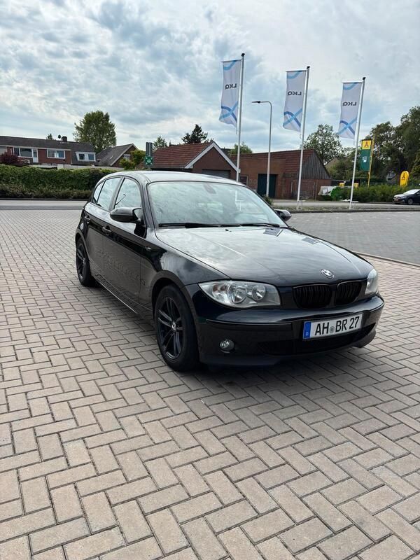 Schwarz Gebraucht 2006 BMW 118 Kleinwagen | 3.599 € (Etwas zu teuer) - Bild 1/4