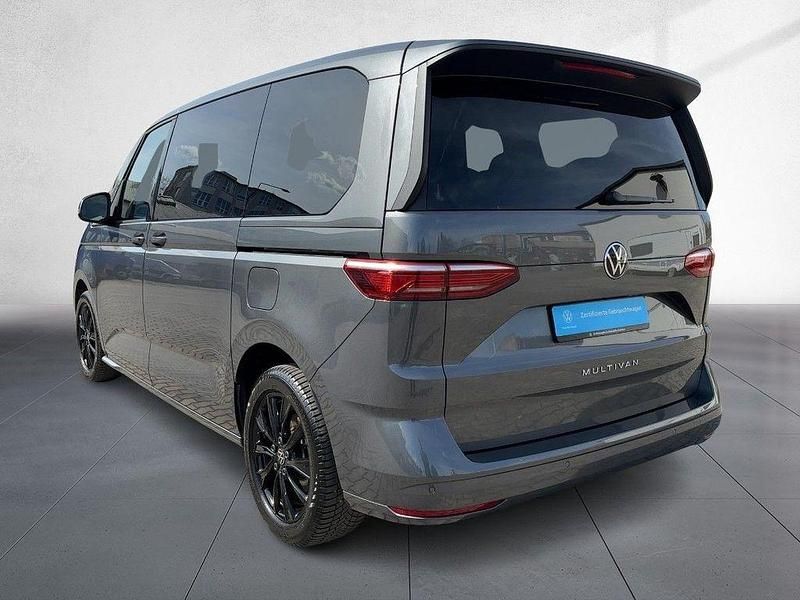 Gebraucht VW T7 Life 150 PS (110 kW) 2024 Indiumgrau metallic Van