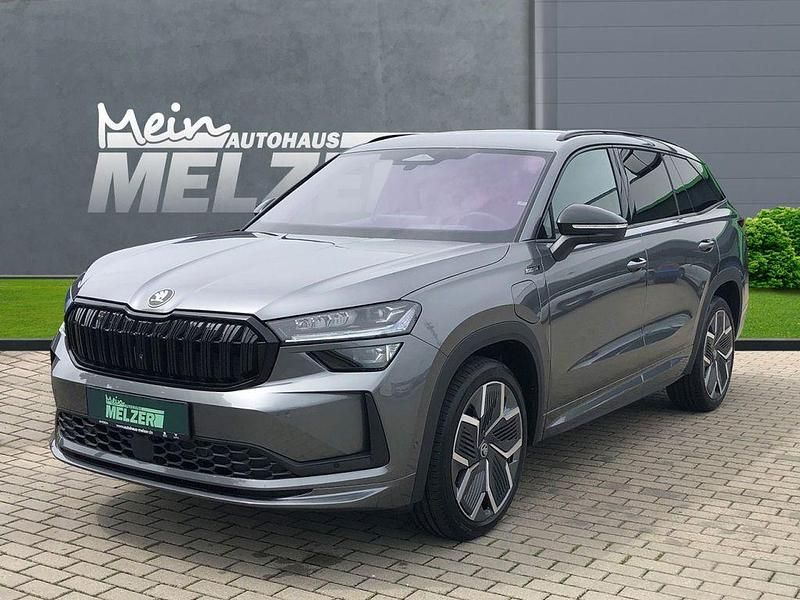 Grau Neu 2025 Skoda Kodiaq SportLine SUV | 56.880 € - Bild 1/4