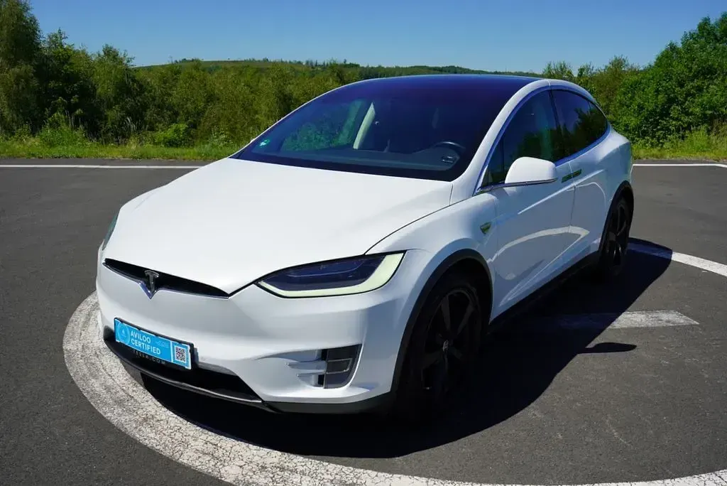 Used Tesla Model X 311 kW (423 HP) 2016 White SUV