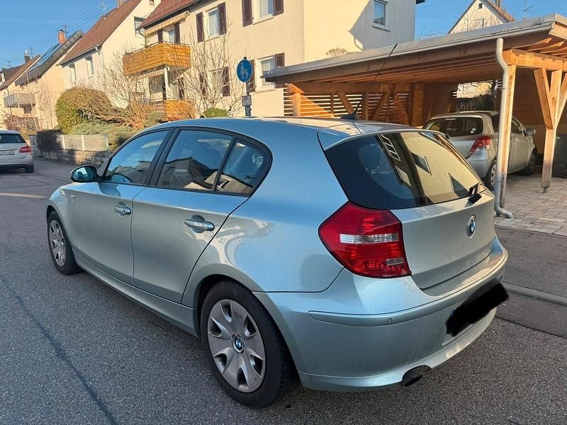 Gebraucht BMW 116 115 PS (84 kW) 2007 Blau Kleinwagen