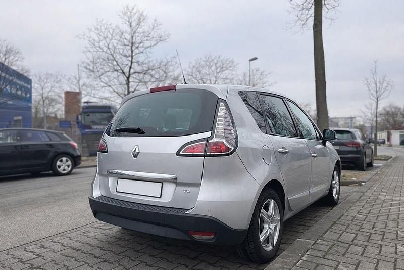 Gebraucht Renault Scénic III Bose Edition 110 PS (80 kW) 2013 Silber Van / Kleinbus