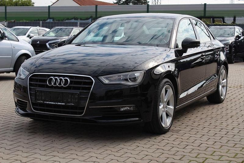 Schwarz Gebraucht 2016 Audi A3 Ambition Limousine | 14.990 € (Fairer Preis) - Bild 1/4