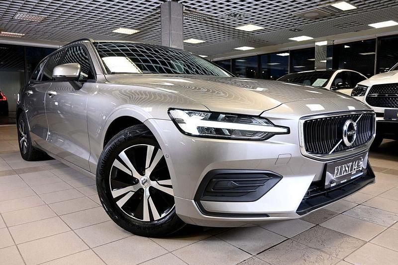 Grau Gebraucht 2019 Volvo V60 Core Kombi | 19.999 € (Superpreis) - Bild 1/4