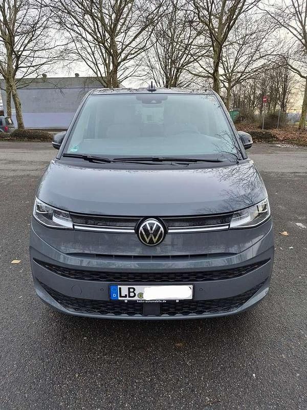 Second-hand VW Multivan Edition 150 CP (110 kW) 2024 Gri Monovolum