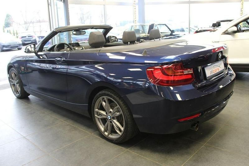 Gebraucht BMW 218 Sport Line 150 PS (110 kW) 2016 Blau Cabrio