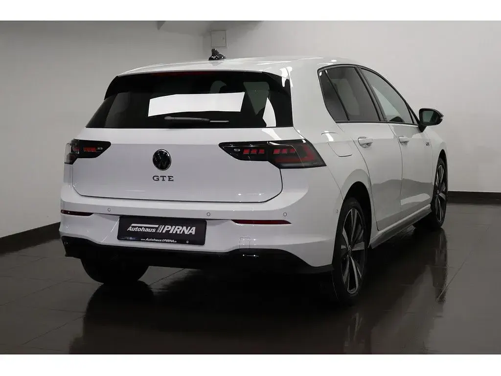 Gebraucht VW Golf VIII GTE 272 PS (200 kW) 2025 Weiß Limousine