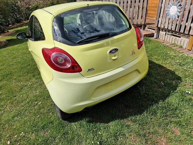 Second-hand Ford Ka 69 CP (50 kW) 2012 Verde Hatchback
