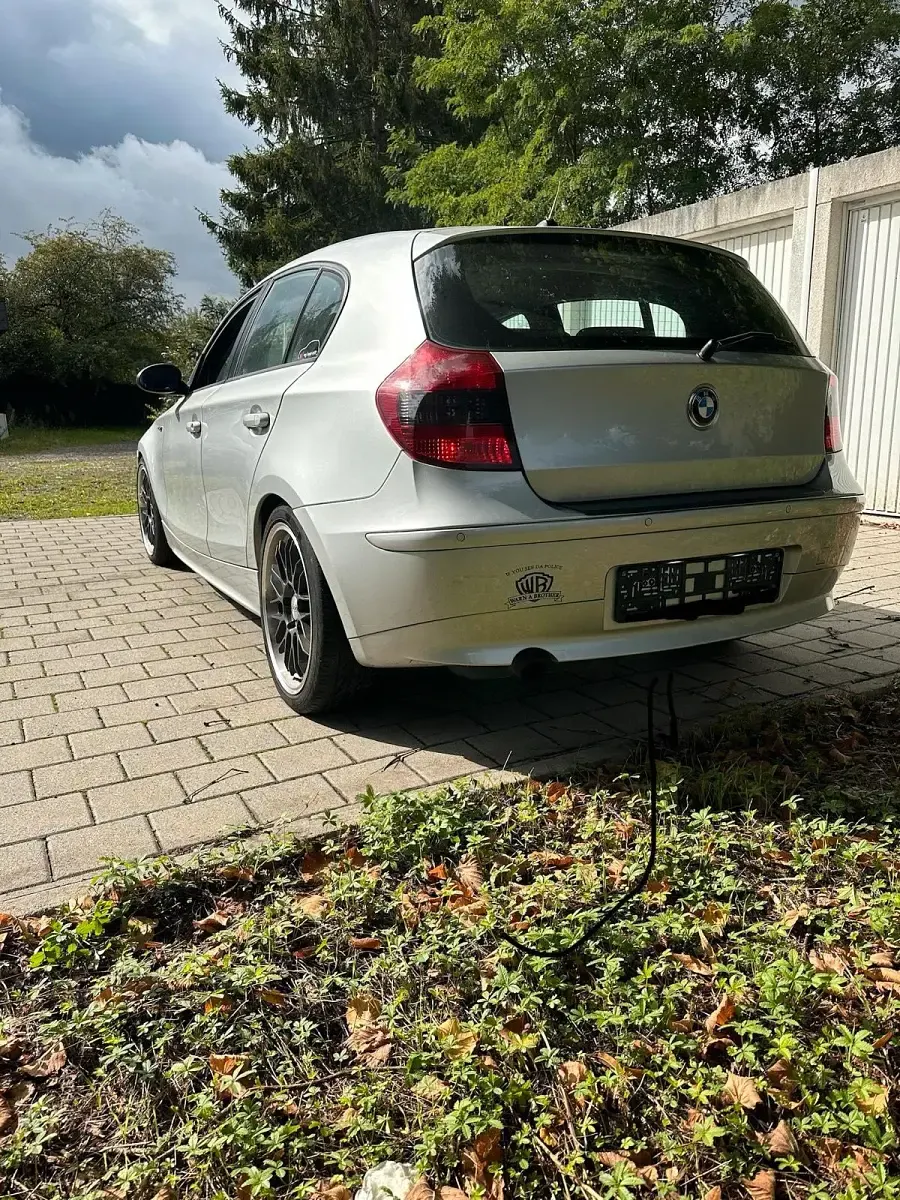 Gebraucht BMW 120 150 PS (110 kW) 2005 Silber Kleinwagen