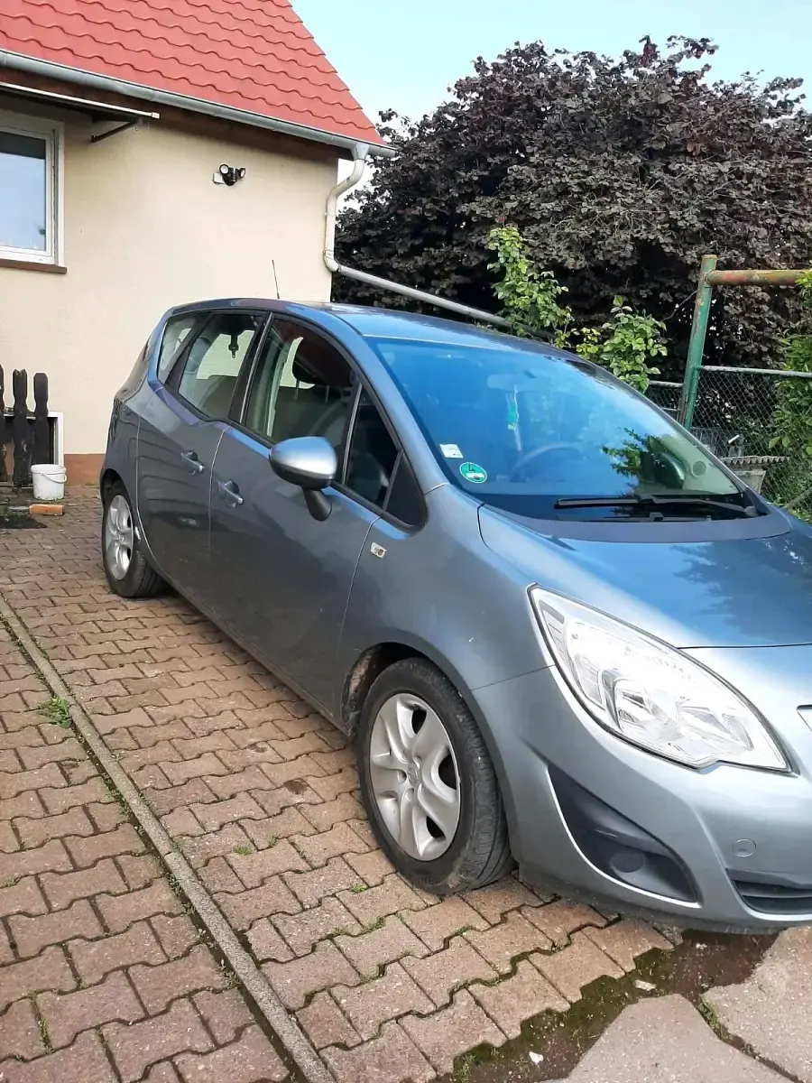 Gebraucht Opel Meriva 100 PS (73 kW) 2011 Grau Van / Kleinbus