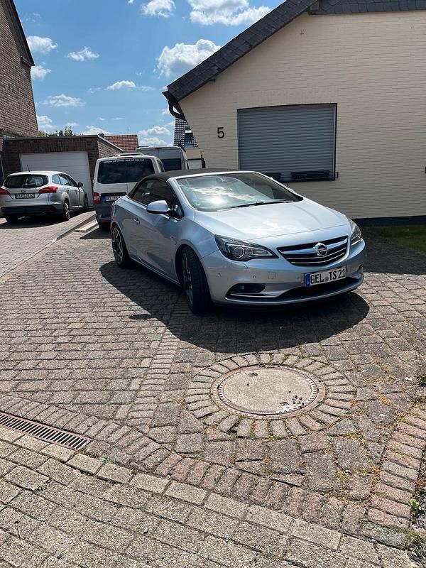 Gebraucht Opel Cascada OPC 200 PS (147 kW) 2014 Blau Cabrio