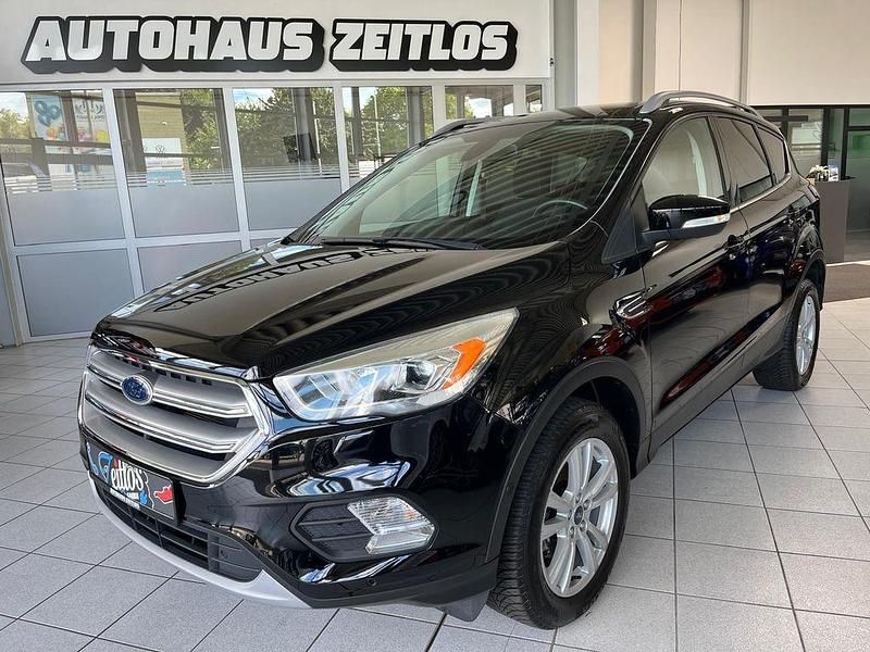 Schwarz Gebraucht 2017 Ford Kuga Cool & Connect SUV | 16.490 € (Fairer Preis) - Bild 1/4