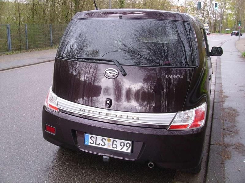 Gebraucht Daihatsu Materia 103 PS (75 kW) 2007 Violett Van / Kleinbus