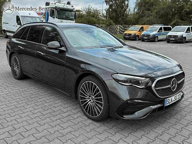 Gebraucht Mercedes E300 AMG 197 PS (144 kW) 2025 Grau Kombi