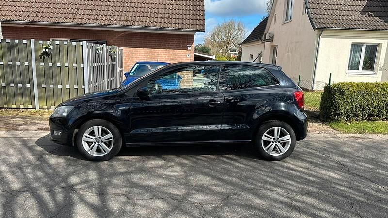 Gebraucht VW Polo Life 85 PS (62 kW) 2014 Schwarz Limousine