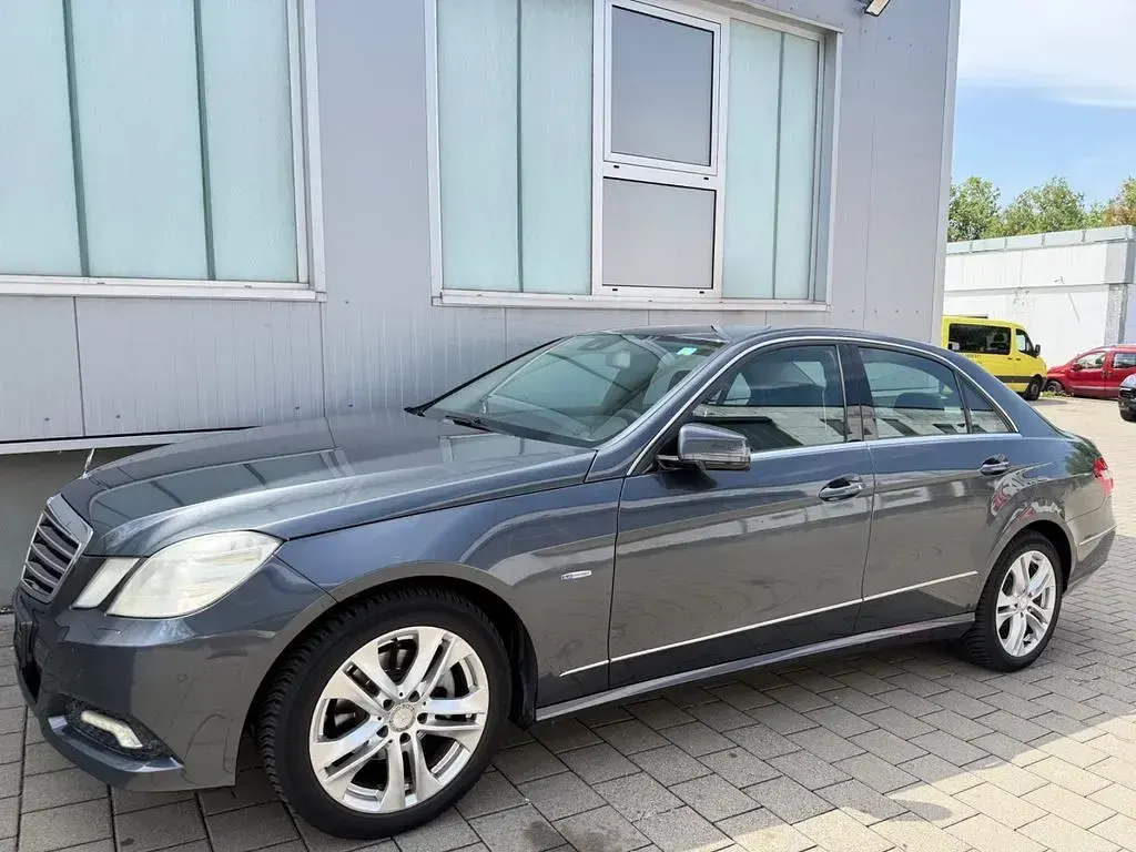 Occasion Mercedes E200 184 ch (135 kW) 2009 Gris Berline