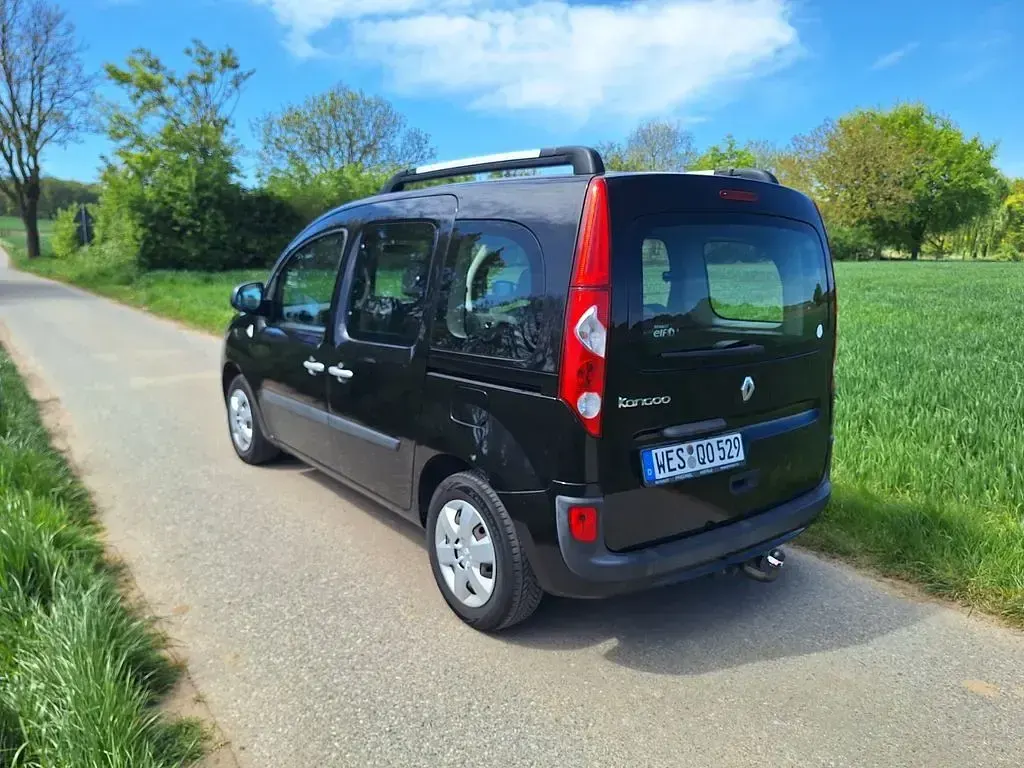 Gebraucht Renault Kangoo Authentique 106 PS (77 kW) 2013 Schwarz Van / Kleinbus