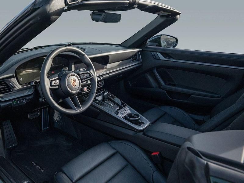 Neu Porsche 911 Carrera S Cabriolet 480 PS (353 kW) 2025 Grün Cabrio