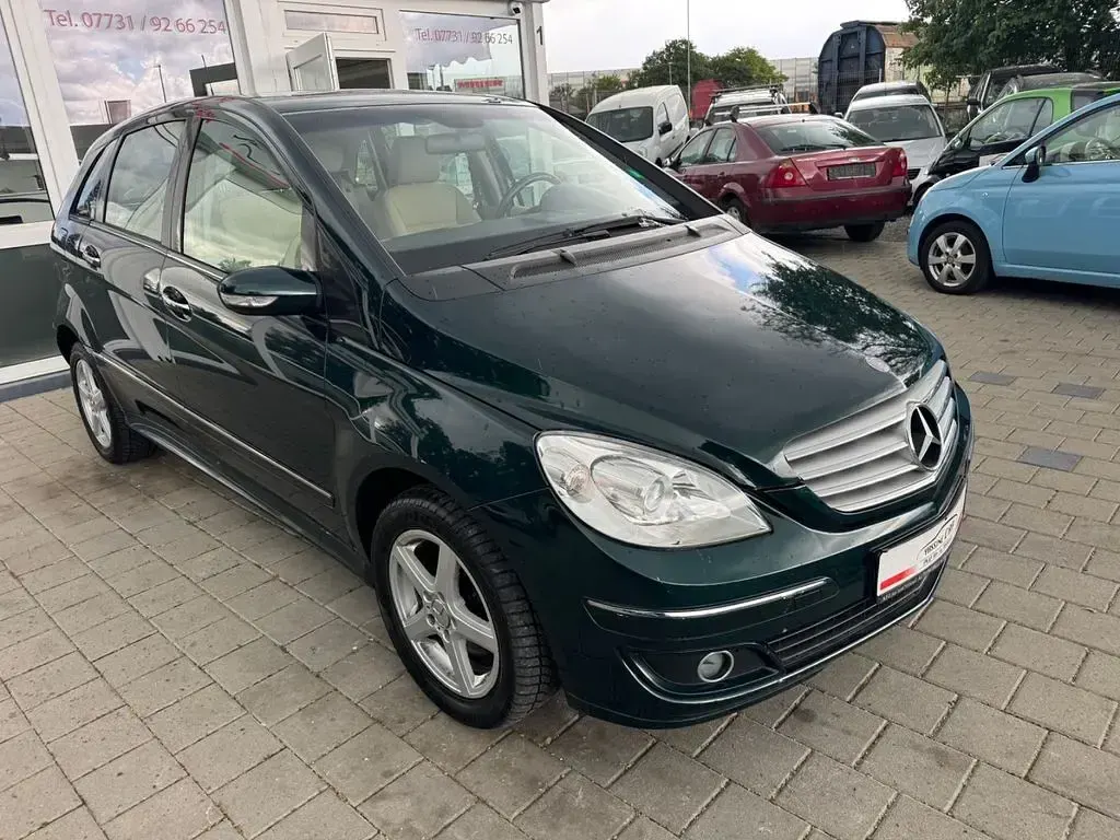 Gebraucht Mercedes B180 109 PS (80 kW) 2005 Grün Van / Kleinbus