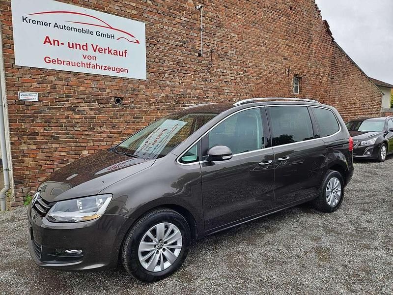 Black oak brown Gebraucht 2015 VW Sharan Comfortline Van / Kleinbus | 15.990 € (Guter Preis) - Bild 1/4