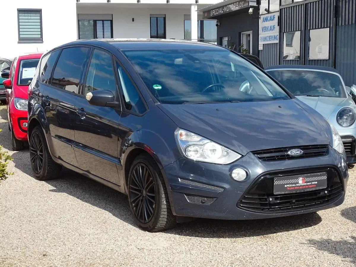 Second-hand Ford S-MAX Trend 140 CP (102 kW) 2012 Gri Monovolum