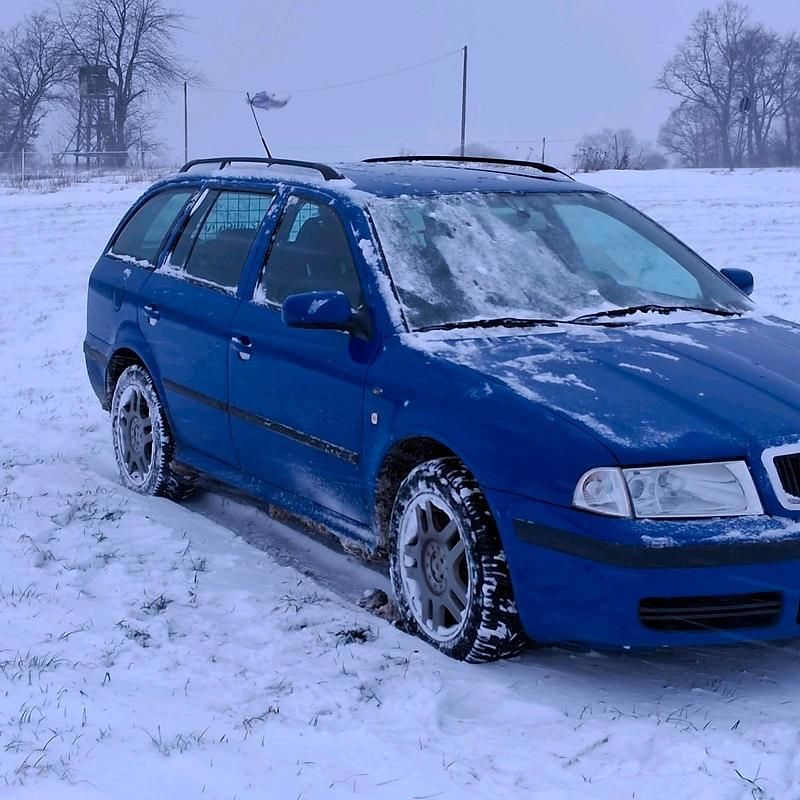 Gebraucht Skoda Octavia 101 PS (74 kW) 2003 Blau Kombi