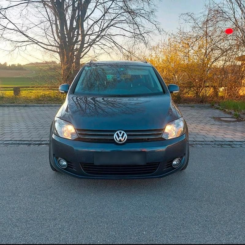 Gebraucht VW Golf VI 105 PS (77 kW) 2011 Blau Kleinwagen