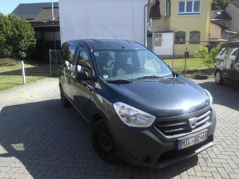 Gebraucht Dacia Dokker Ambiance 116 PS (85 kW) 2014 Grau Van / Kleinbus