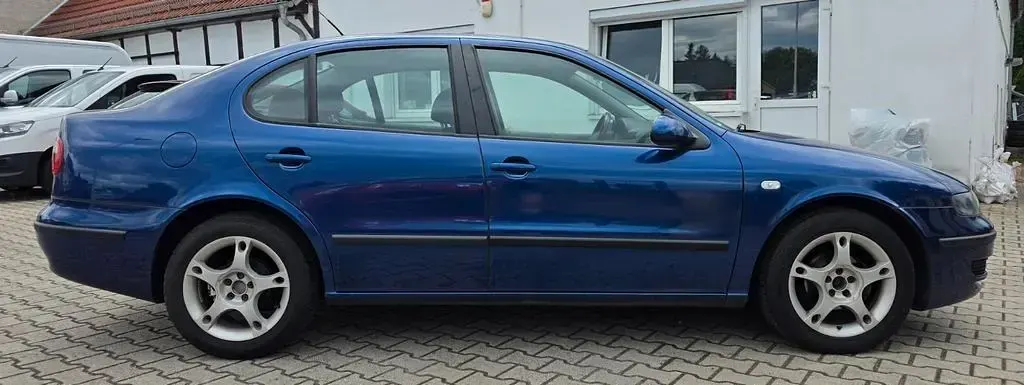 Gebraucht Seat Toledo 105 PS (77 kW) 2004 Blau Limousine