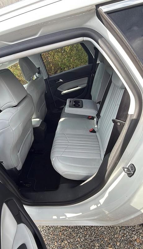 Gebraucht Peugeot 308 SW 150 PS (110 kW) 2016 Weiß Kombi