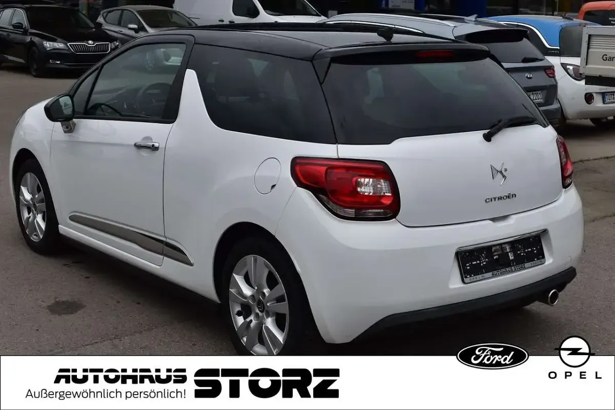Gebraucht Citroën DS3 So Chic 82 PS (60 kW) 2015 Lack weiss banquise + schwarz Kleinwagen