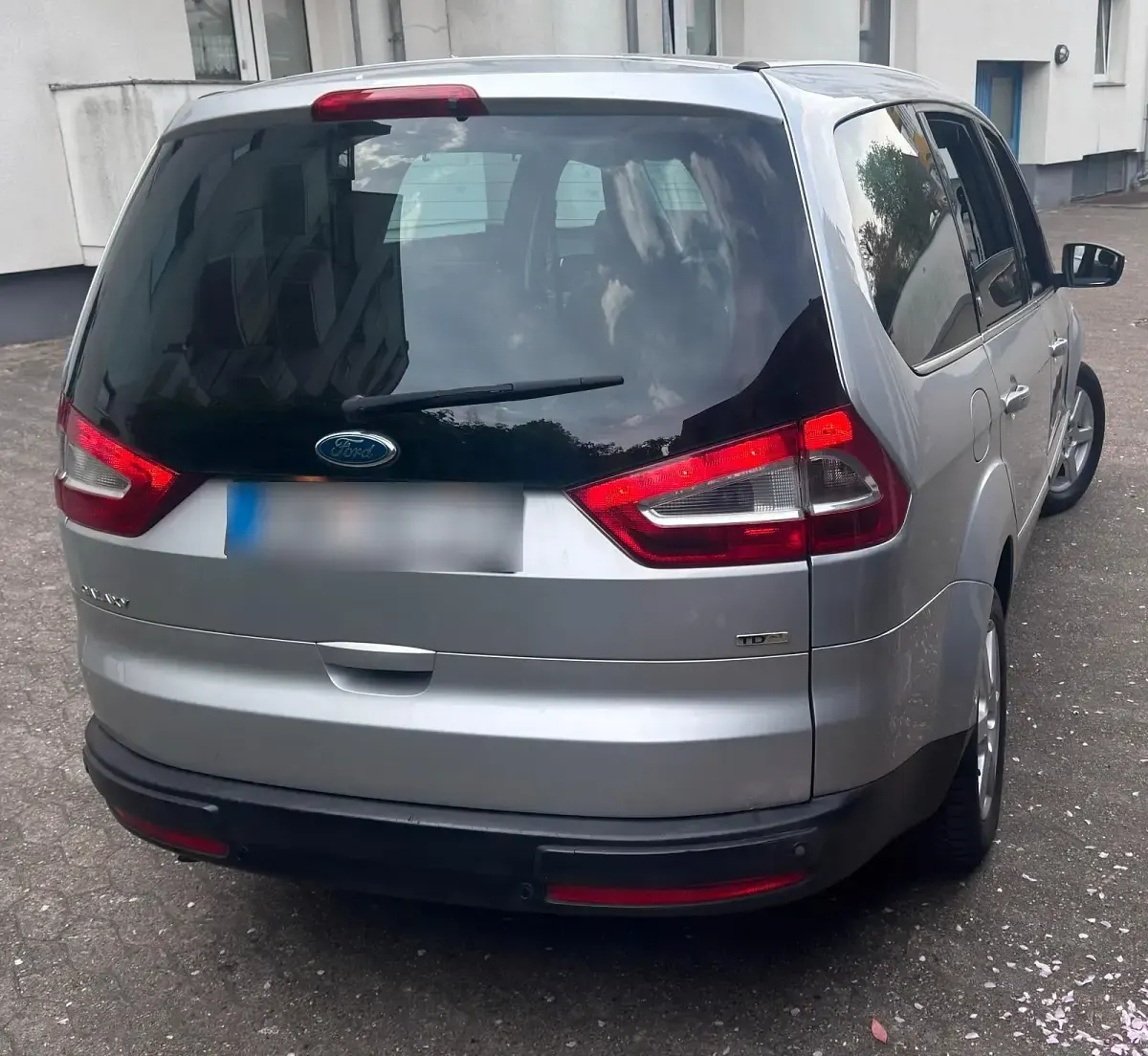 Second-hand Ford Galaxy 140 CP (102 kW) 2008 Albastru Monovolum