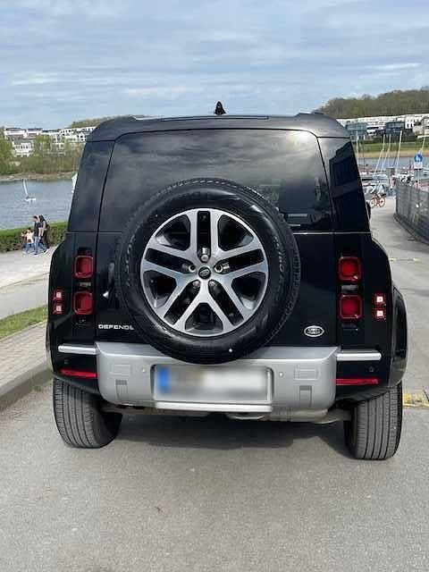 Gebraucht Land Rover Defender 249 PS (183 kW) 2022 Schwarz SUV