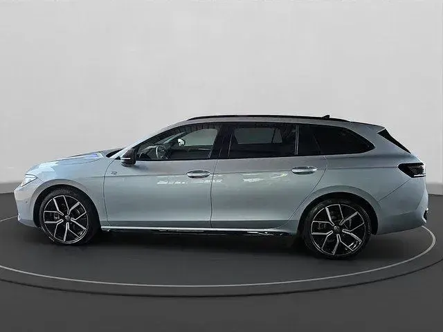Gebraucht VW Passat Sound 193 PS (141 kW) 2024 Othercolor Kombi