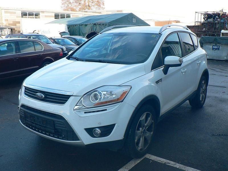 Gebraucht Ford Kuga Titanium 163 PS (119 kW) 2011 Weiß SUV