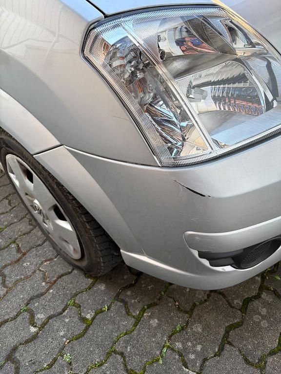 Gebraucht Opel Meriva Edition 125 PS (91 kW) 2006 Silber Van / Kleinbus
