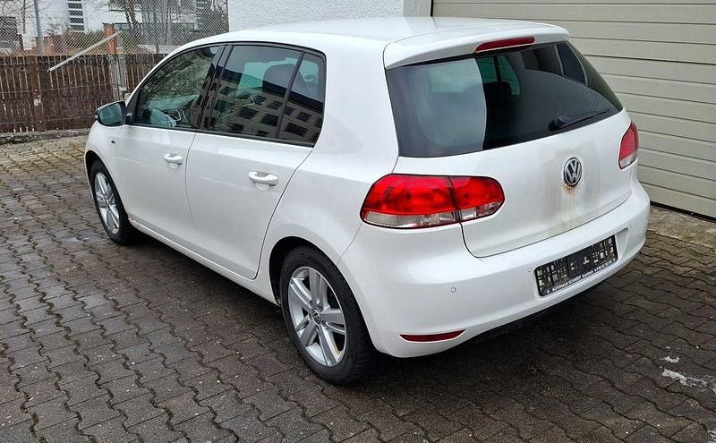 Gebraucht VW Golf VII Match 86 PS (63 kW) 2012 Weiß Limousine