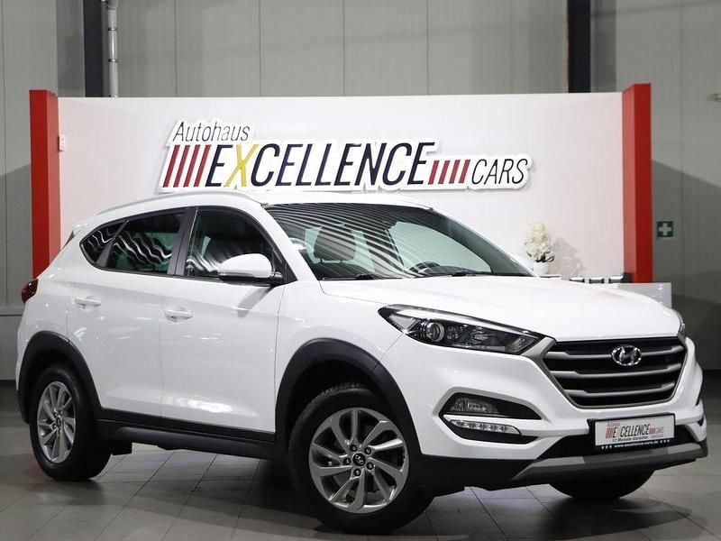Weiß Gebraucht 2017 Hyundai Tucson Advantage SUV | 13.444 € (Fairer Preis) - Bild 1/4