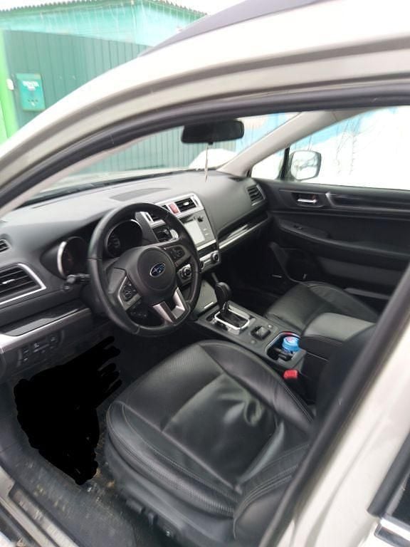 Gebraucht Subaru Outback 150 PS (110 kW) 2015 Silber Kombi