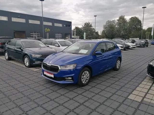 Blau Gebraucht 2023 Skoda Fabia Selection Limousine | 15.790 € (Guter Preis) - Bild 1/4