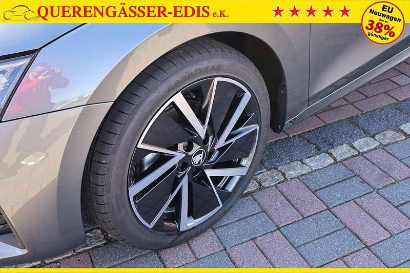 Neu Skoda Octavia Dynamic 150 PS (110 kW) 2026 Graphite grau Kombi