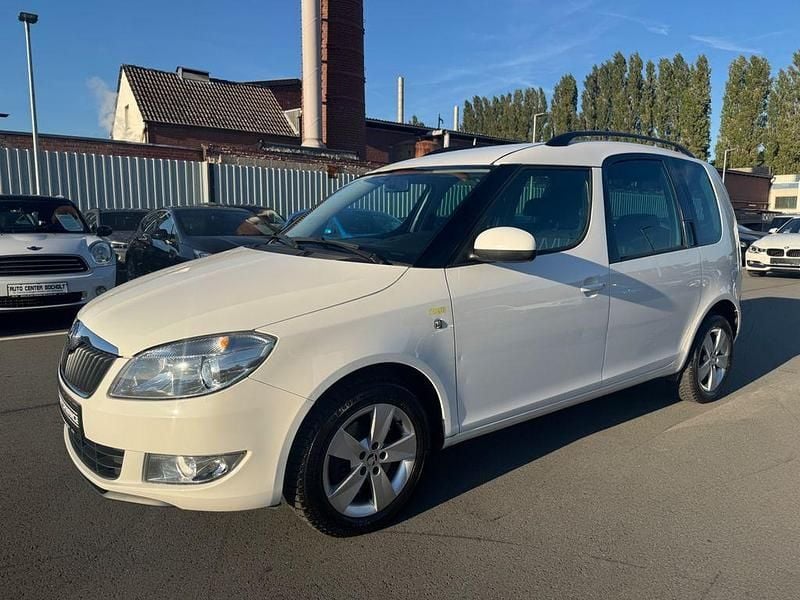Gebraucht Skoda Roomster Fresh 105 PS (77 kW) 2014 Weiß Van / Kleinbus