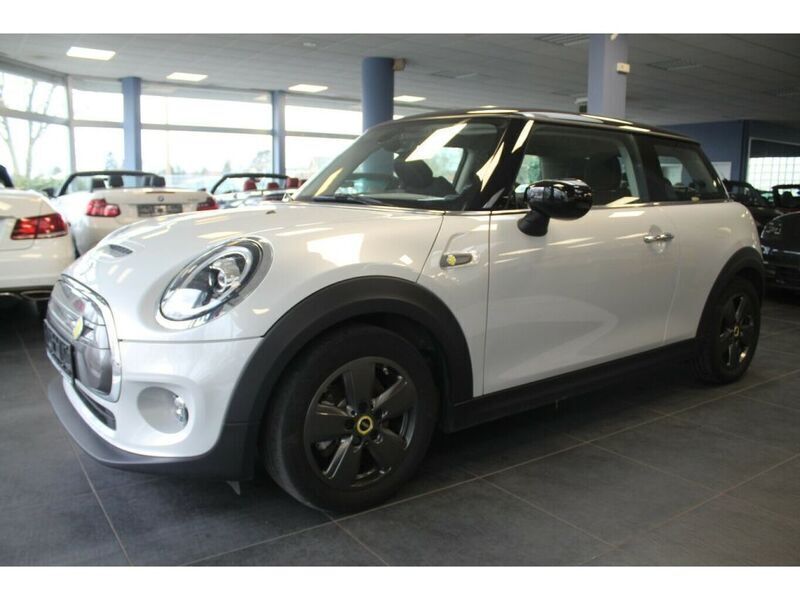 Gebraucht Mini Cooper S 135 kW (184 PS) 2020 White silver metallic (metallic) Kleinwagen