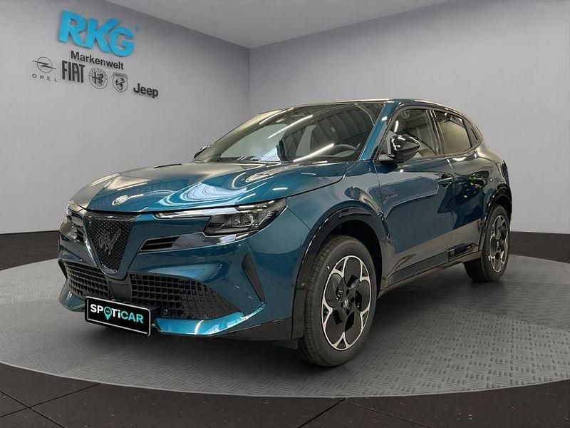 Neu Alfa Romeo GT Junior Tech Edition 145 PS (106 kW) 2026 Dunkelblau SUV