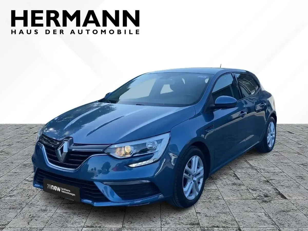 Gebraucht Renault Mégane IV Play 132 PS (97 kW) 2017 Blau Limousine