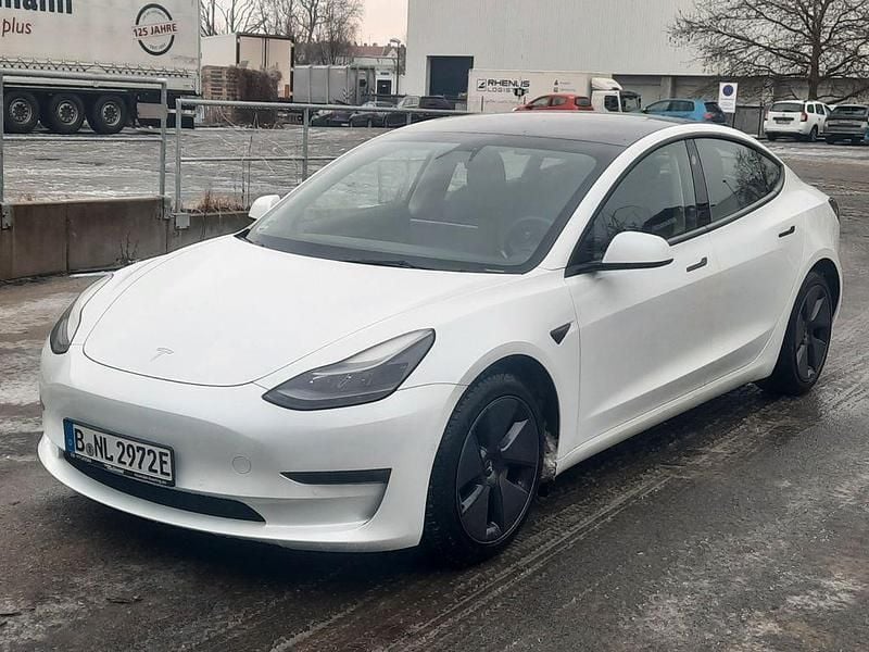 Weiß Gebraucht 2021 Tesla Model 3 Limousine | 20.990 € (Superpreis) - Bild 1/4
